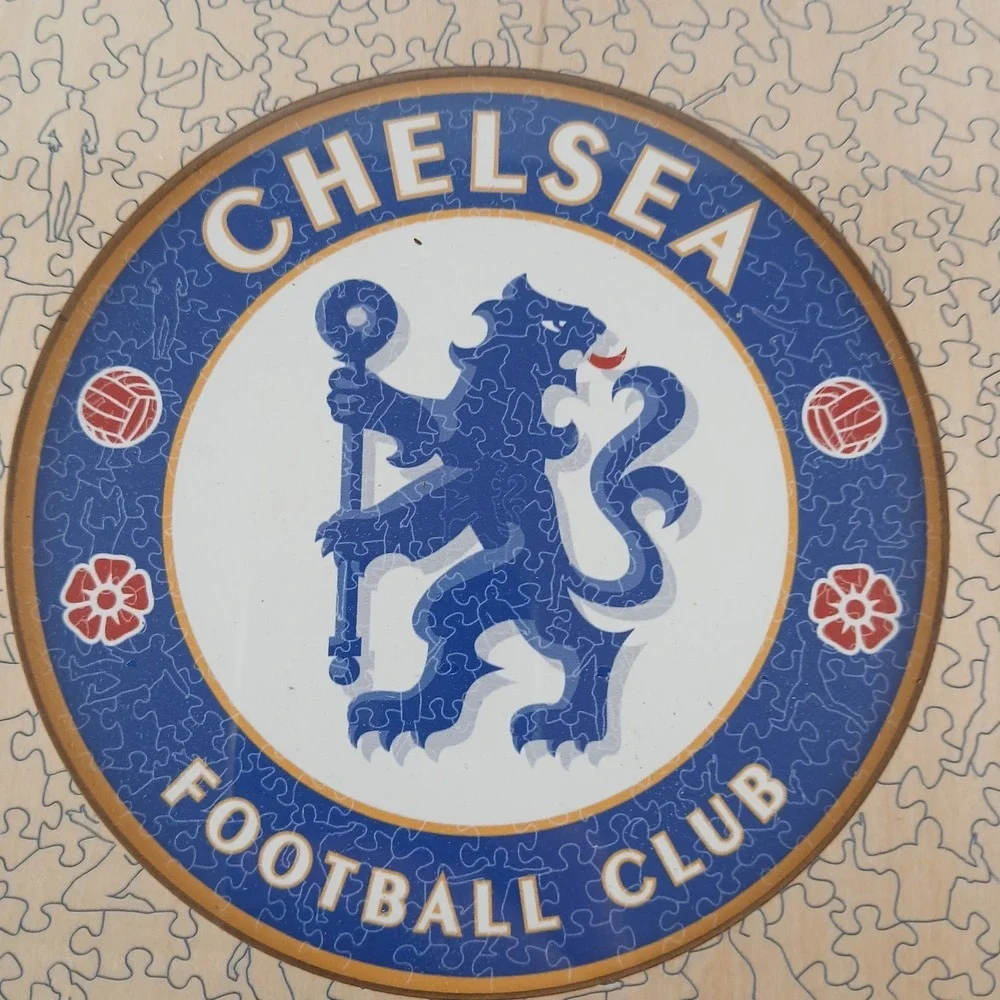 2022 Chelsea FC Iconic Crest Wooden Puzzle + Stamford Bridge Puzzle Set New